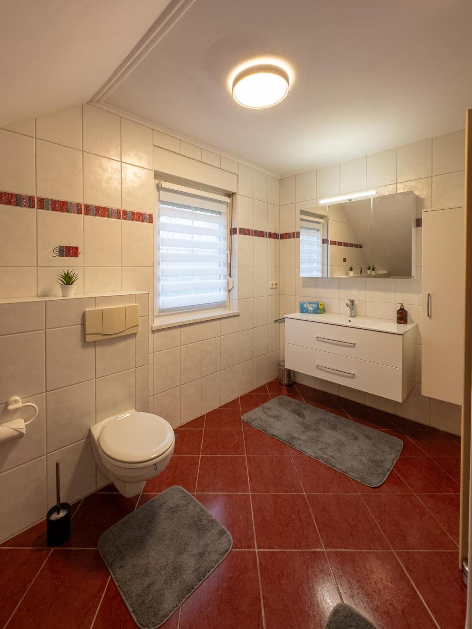 Ganzes Ferienhaus In Leipzig Mit Garage Und Fussbodenheizung Eksteriør billede